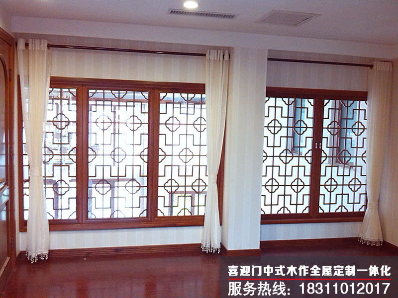 別墅中式仿古門窗安裝效果展示